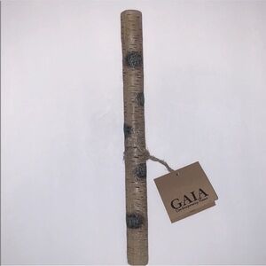 Gaia contemporary home log pillar candle